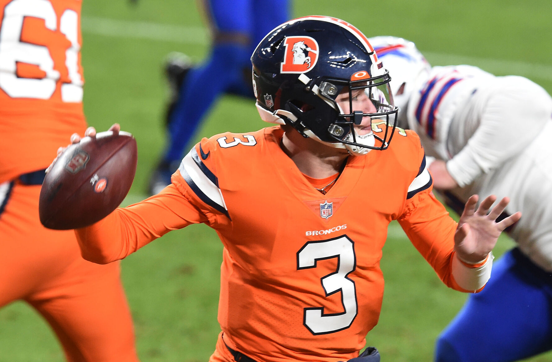122020-s-broncos 1730.jpg